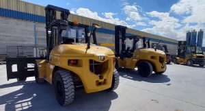 noticias maquinaria Alfaland contrapesadas DP100N3 CAT de 10T