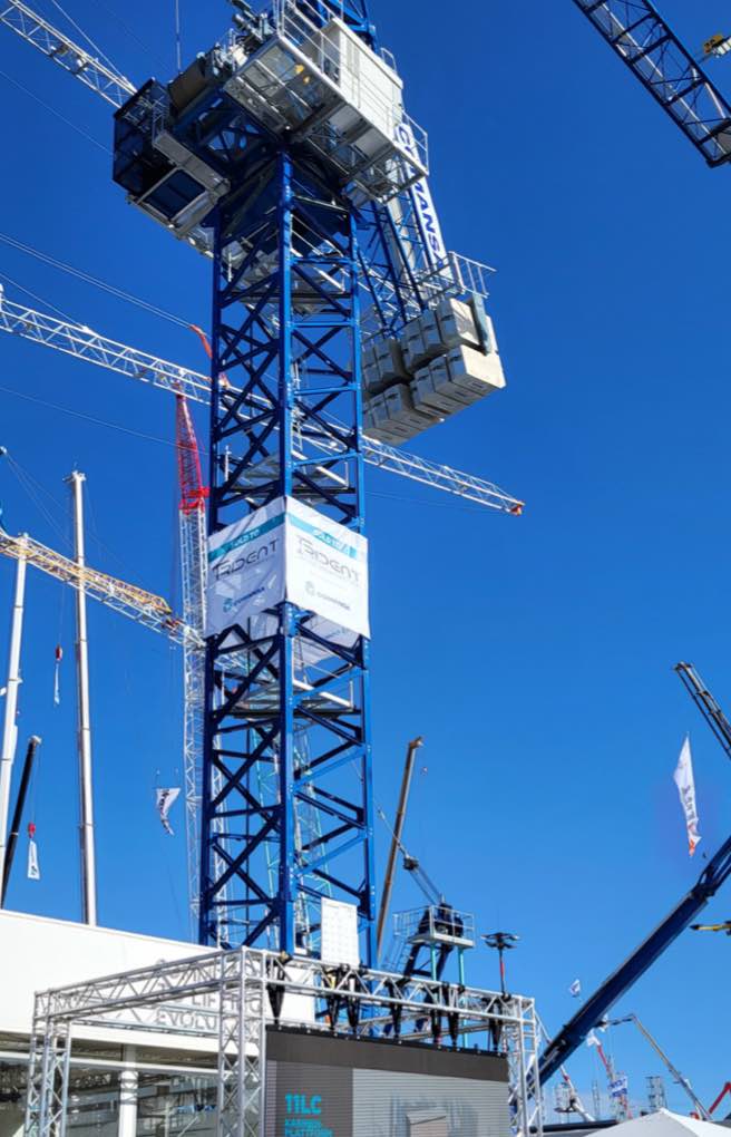 noticias maquinaria COMANSA presenta la nueva grúa abatible LCH300 en Bauma