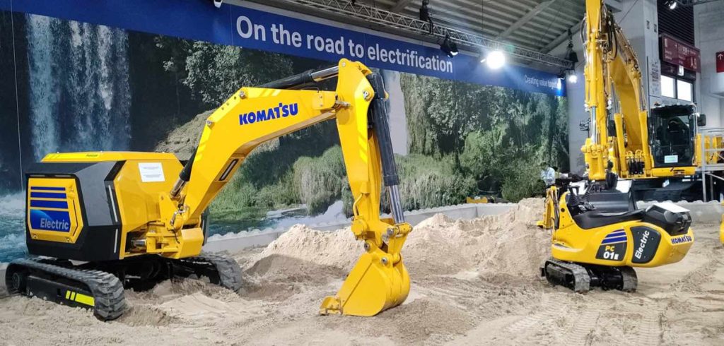 noticias maquinaria Komatsu microexcavadora eléctrica PC01E-1 y miniexcavadora eléctrica en Bauma