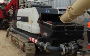 noticias maquinaria Putzmeister bomba de hormigón sobre orugas BSC 1409 D5
