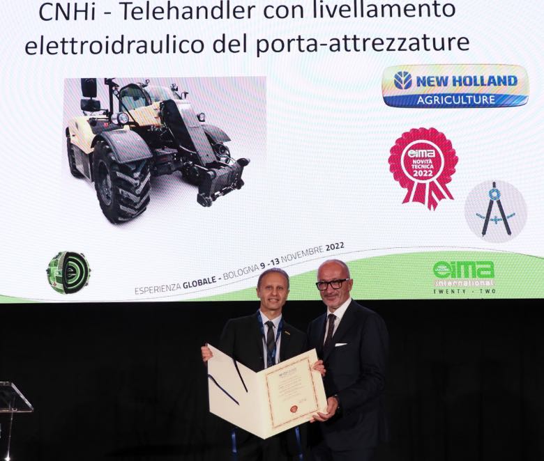 noticias maquinaria autonivelación electrohidráulica de New Holland premio EIMA