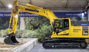 noticias maquinaria Komatsu excavadora hidráulica eléctrica PC200E en Bauma
