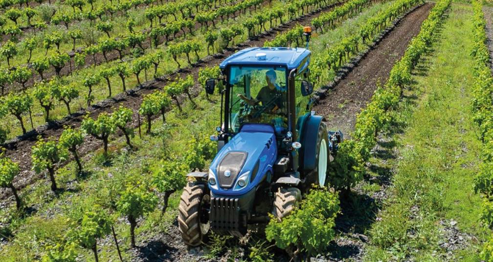 noticias maquinaria New Holland Tractor Especializado en EIMA