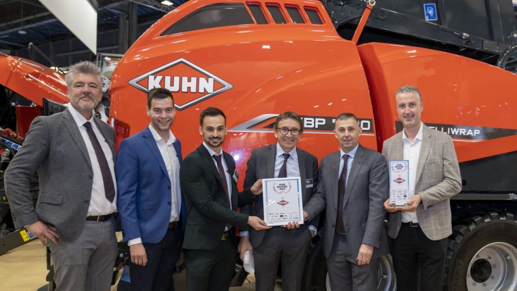 noticias maquinaria empacadora-encintadora VBP 7190 de Kuhn votada FARM MACHINE de 2023
