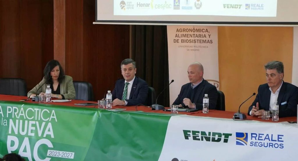 noticias maquinaria Fendt patrocina la Guía Práctica de la nueva PAC