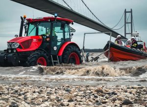 noticias maquinaria Los tractores ZETOR ayudan a salvar vidas