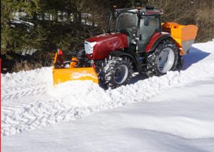 noticias maquinaria Tractores McCormick_ aliados para quitar nieve