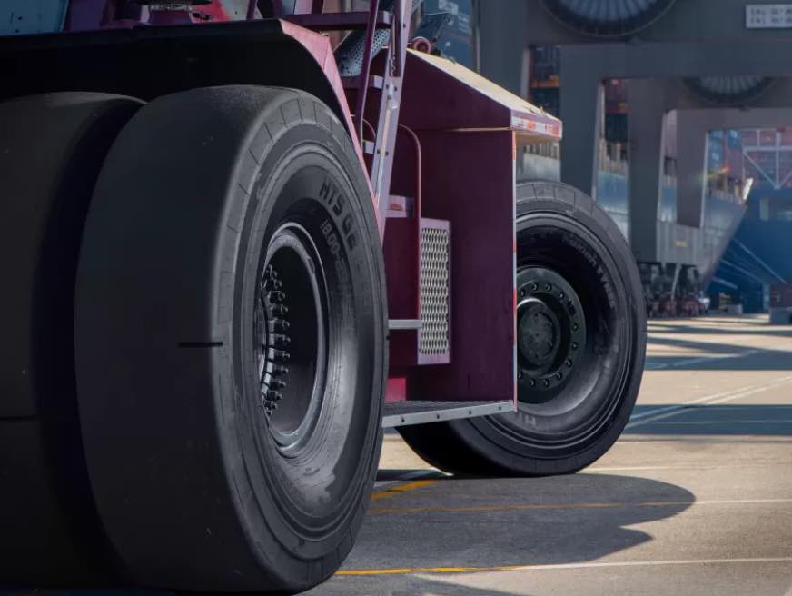noticias maquinaria neumático para puerto HTS G2 L-5S de Nokian Tyres