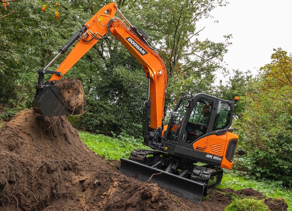 noticias maquinaria Doosan lanza la nueva miniexcavadora DX85R-7 de 8 toneladas