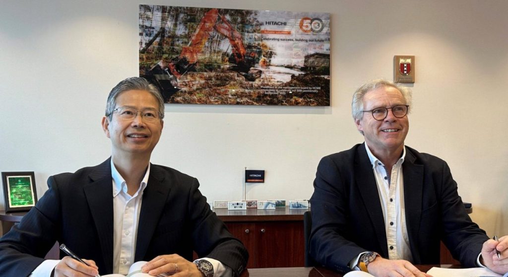 noticias maquinaria Hitachi Construction Machinery adquiere Cobemat SAS
