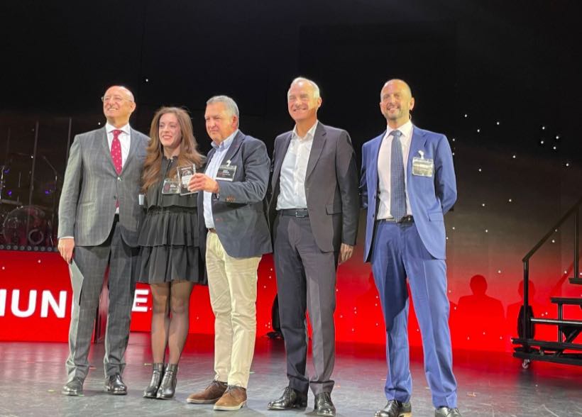 noticias maquinaria TVH premiado por LoxamHune como mejor proveedor de servicios centrales