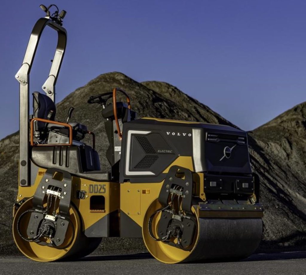 noticias maquinaria compactador de asfalto eléctrico DD25 de Volvo CE