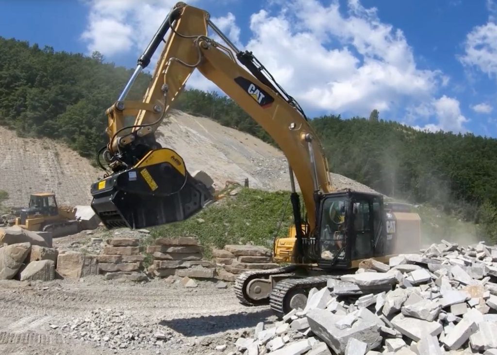 noticias maquinaria unidades MB Crusher instaladas en excavadora