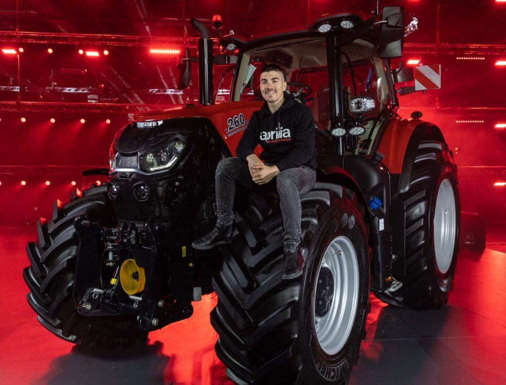 noticias maquinaria CASE IH patrocinará al equipo Aprilia en la serie MOTOGP™