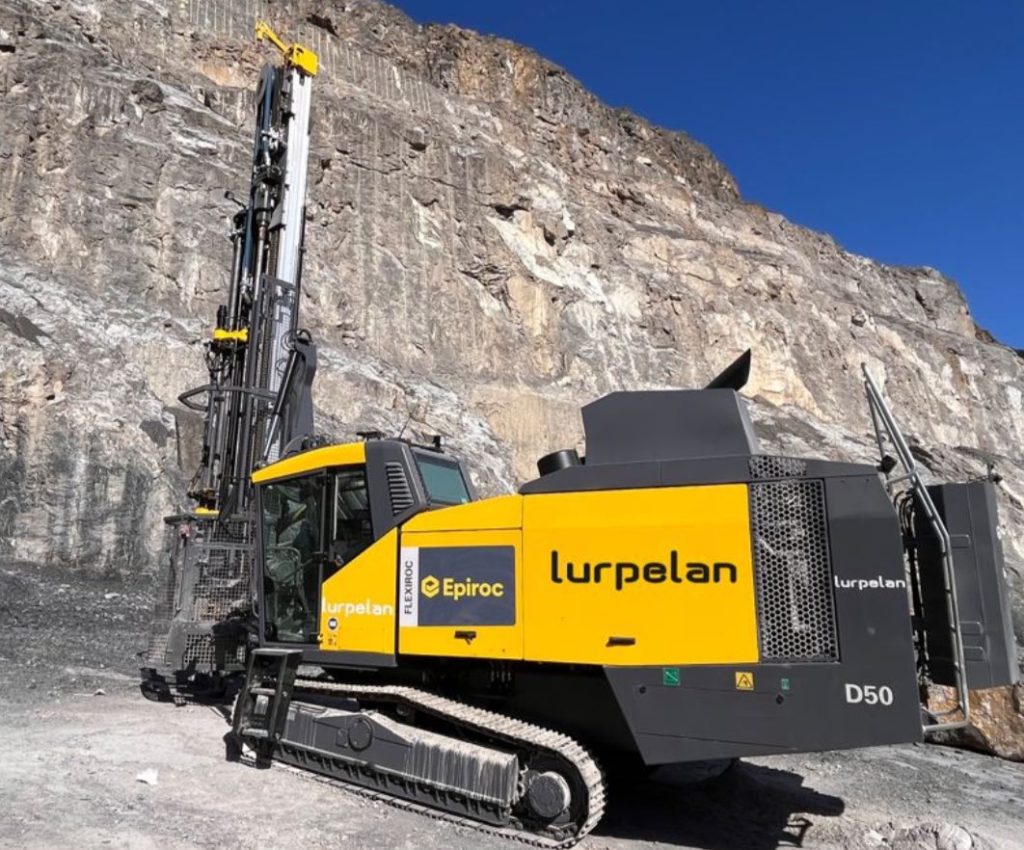 noticias maquinaria Lurpelan se hace con un nuevo FlexiROC D50 de Epiroc