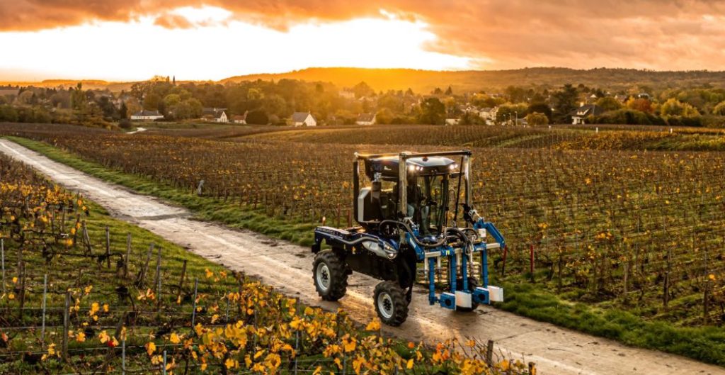 noticias maquinaria CNH Industrial invertirá 21,4 millones de euros en su Centro de Excelencia New Holland