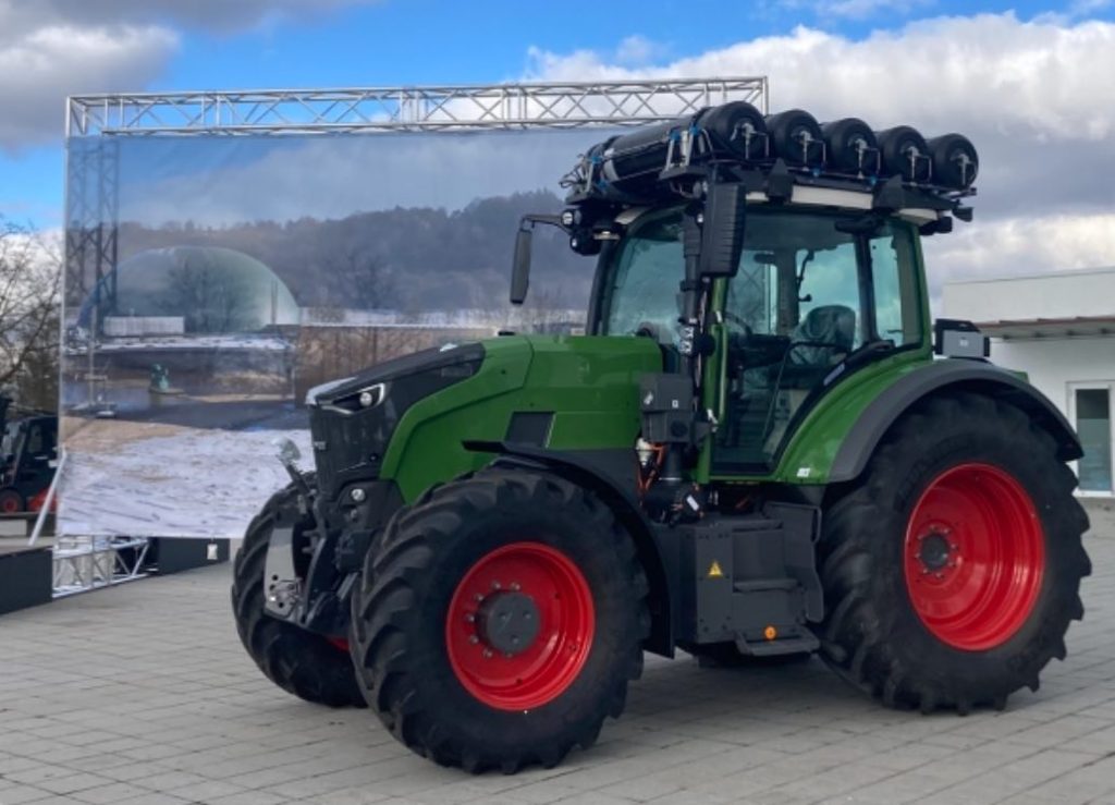 noticias maquinaria Fendt presenta el primer tractor de hidrógeno en la Cumbre Alemana del Hidrógeno