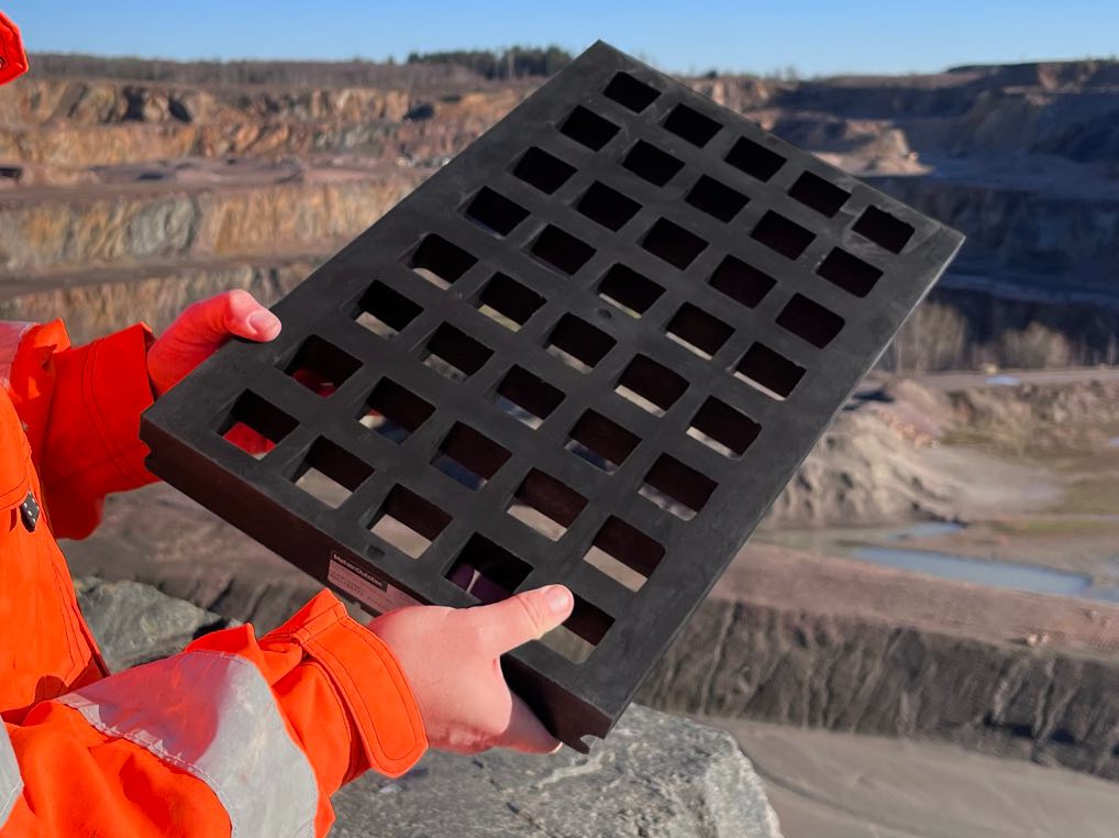 noticias maquinaria Metso Outotec complementa su oferta de cribado