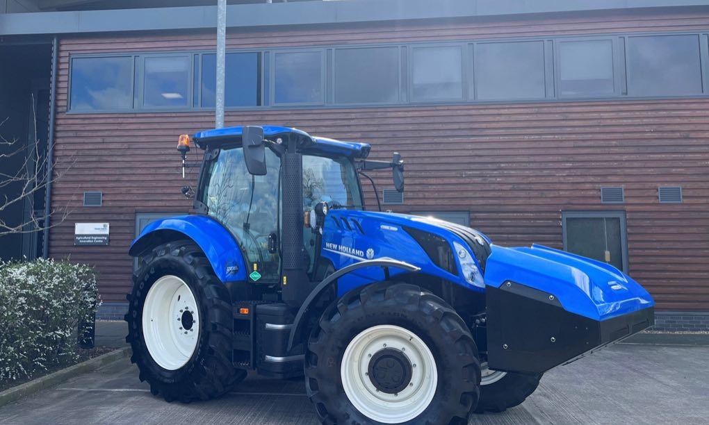 noticias maquinaria New Holland Agriculture en la Universidad Harper Adams