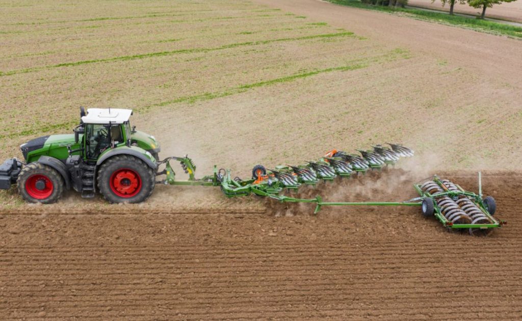 noticias maquinaria Nuevo arado AMAZONE Tyrok 400 Onland