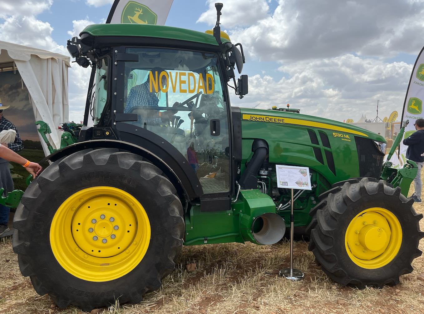 Bandiera Donald Trump 3x5 Ft Con Trattore John Deere - Repubblicano Agricoltori - Politica USA