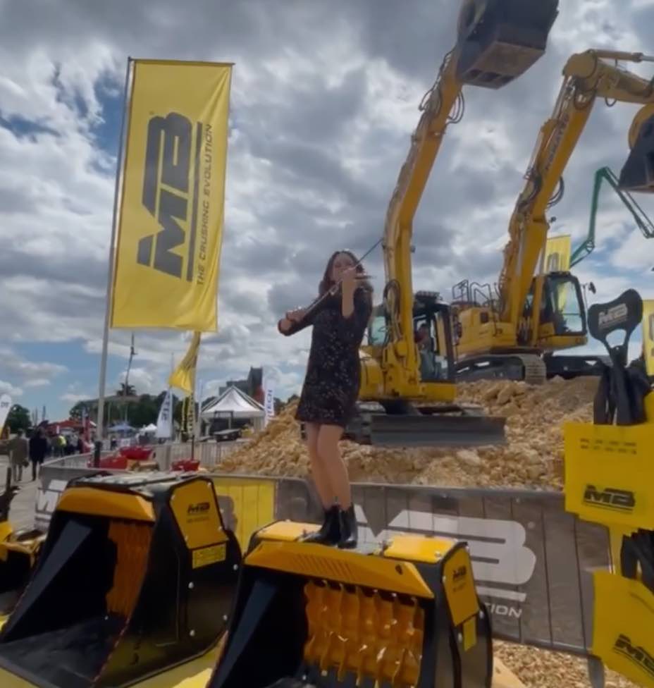 noticias maquinaria MB Crusher presenta 5 nuevos productos en el Samoter