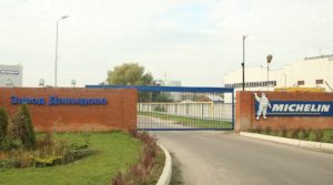 noticias maquinaria aMichelin vende sus operaciones en Rusia a Power International Tires LLC