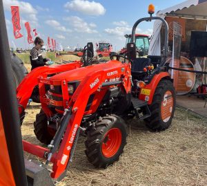 noticias maquinaria kubota me05 demoagro