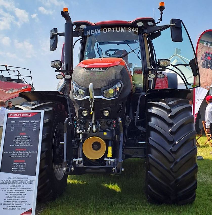 noticias maquinaria Case IH tractor Optum 340 CVXDrive Cereals 2023