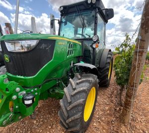 noticias maquinaria El tractor de John Deere 5115GF Fase V en Demoagro