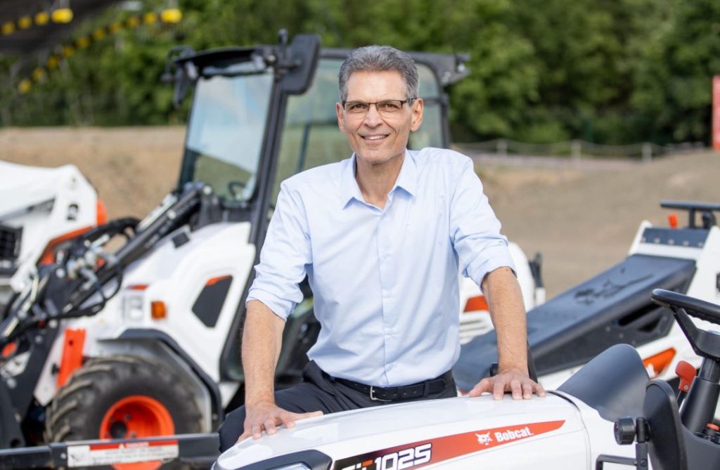 noticias maquinaria GaryHornbacher Doosan bobcat