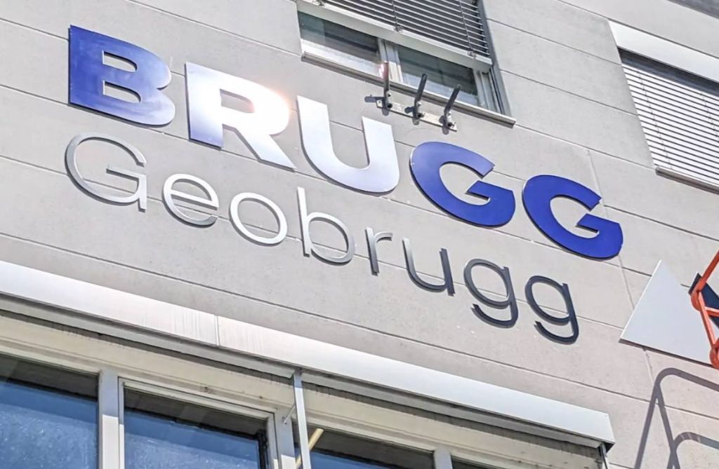 noticias maquinaria Geobrugg cambia su logo