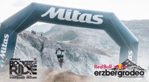 noticias maquinaria Mitas patrocinio de Red Bull Erzbergrodeo