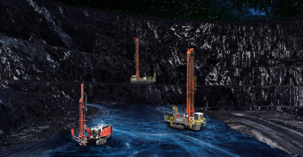 noticias maquinaria Sandvik operaciones de perforación y voladura