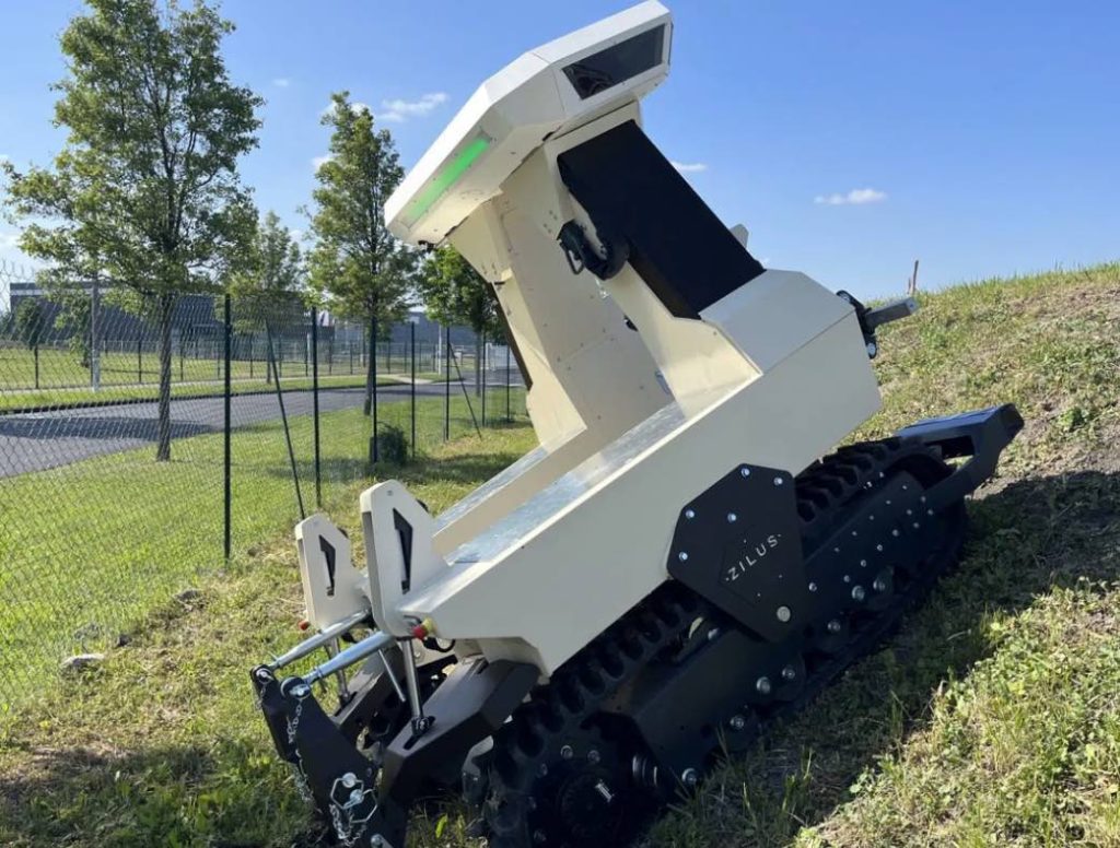 noticias maquinaria robot todoterreno ZILUS 100% eléctrico de SABI AGRI