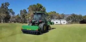 noticias maquinaria Agronímer entrega una aireadora Aercore 2000 de John Deere