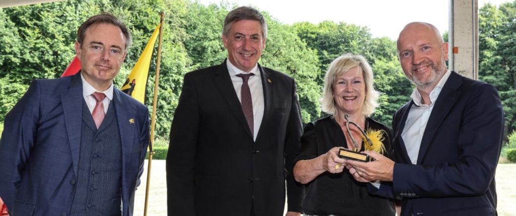 noticias maquinaria Dominiek Valcke, CEO de TVH, recibe el premio Golden Spur