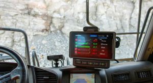 noticias maquinaria Nuevo monitor de orientación del operador (OGM) de Komatsu