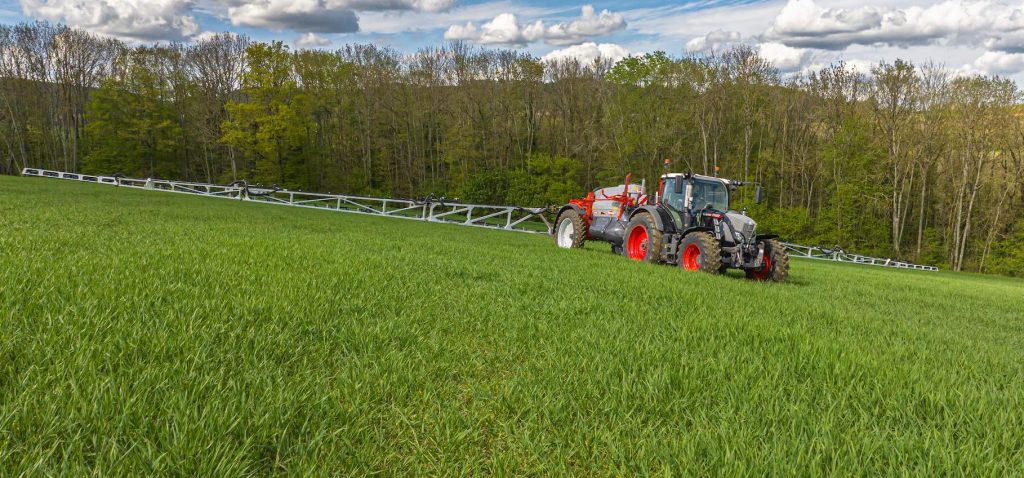 noticias maquianria KUHN evoluciona el seguimiento del terreno con BOOM ASSIST