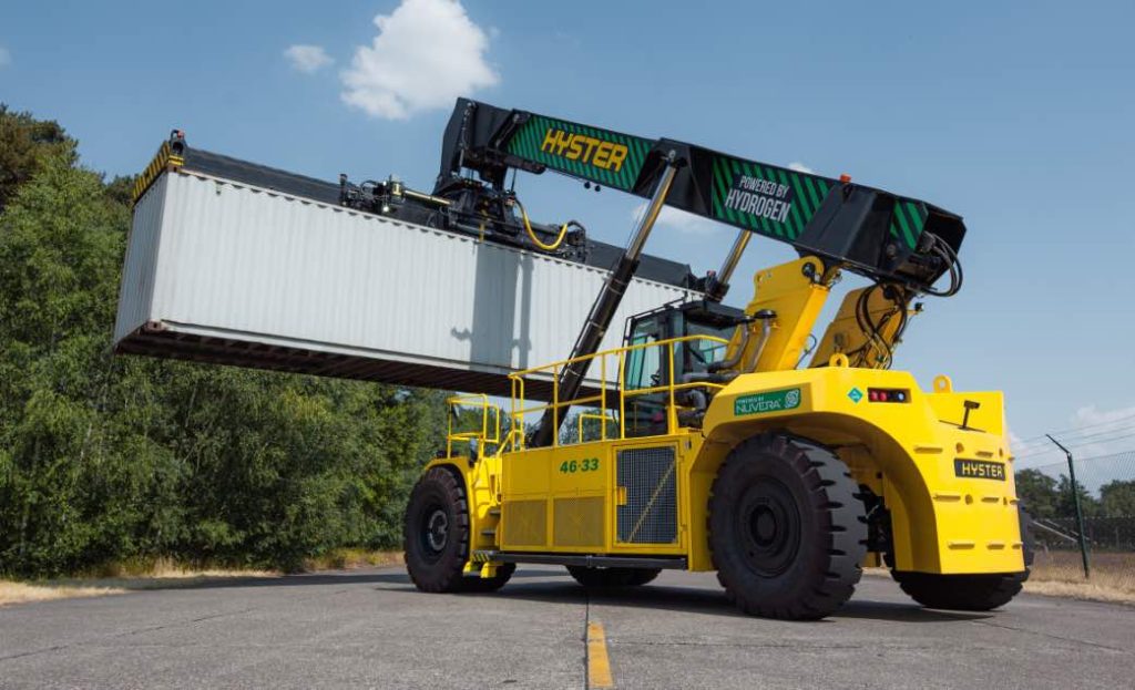 noticias maquinaria Hyster® envía un apilador reachstacker al puerto de Valencia