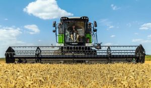 noticias maquinaria La fiabilidad comienza en la parte delantera con la cosechadora Fendt CORUS 500