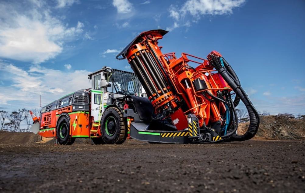 noticias maquinaria La perforadora Sandvik DL422iE hace su debut en Australia