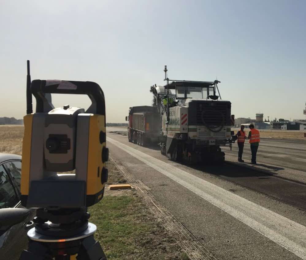 noticias maquinaria SITECH ,expertos en Sistemas de Guiado 3D para fresadoras