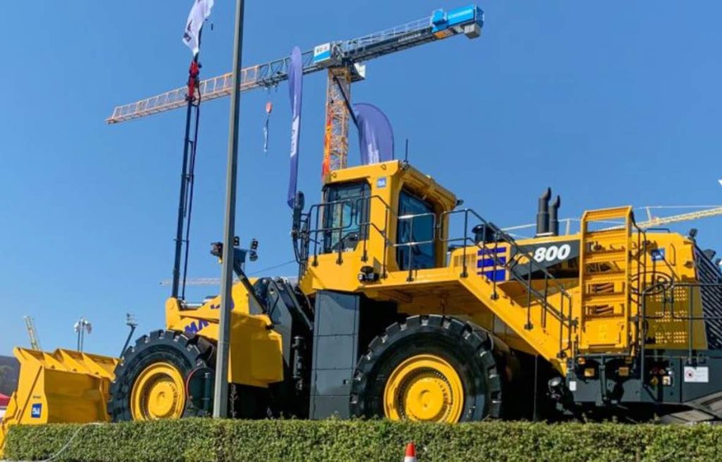 noticias maquinaria Komatsu presenta en Matexpo la cargadora WA800-8