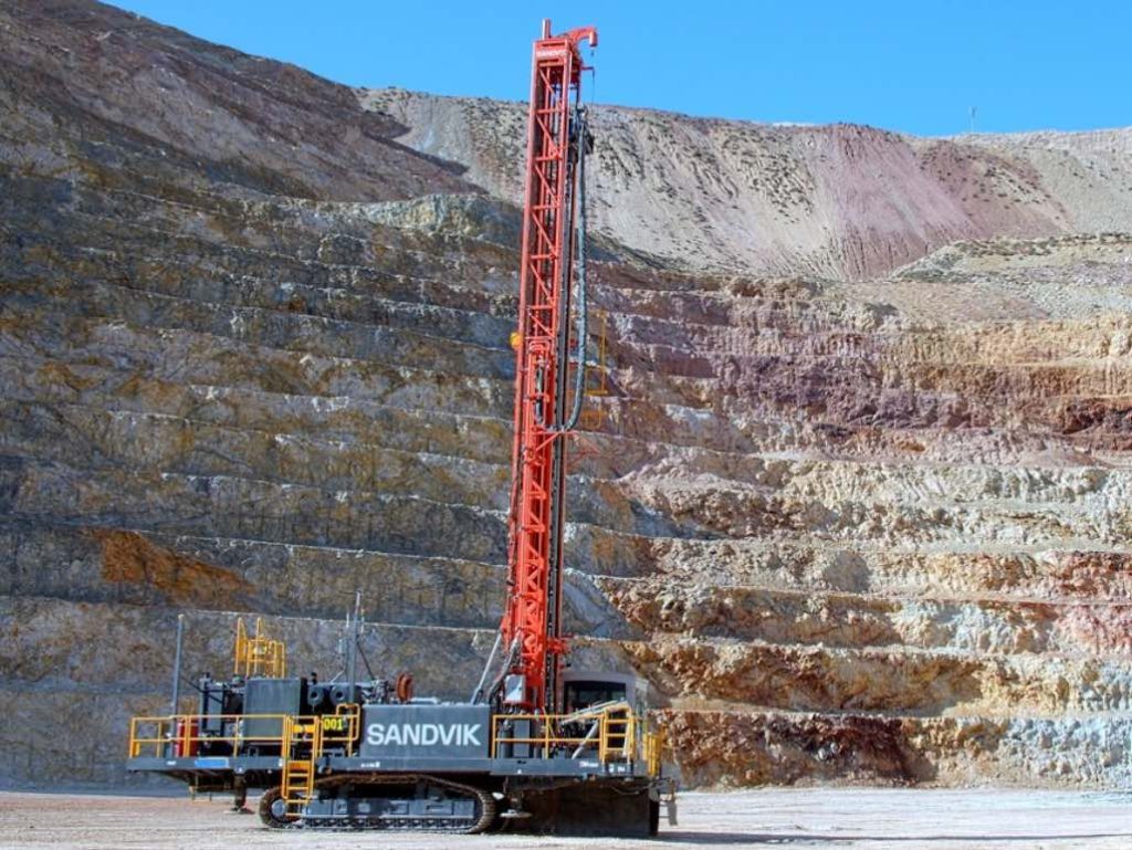 noticias maquinaria MACA se asocia con Sandvik para reemplazar la flota de superficie
