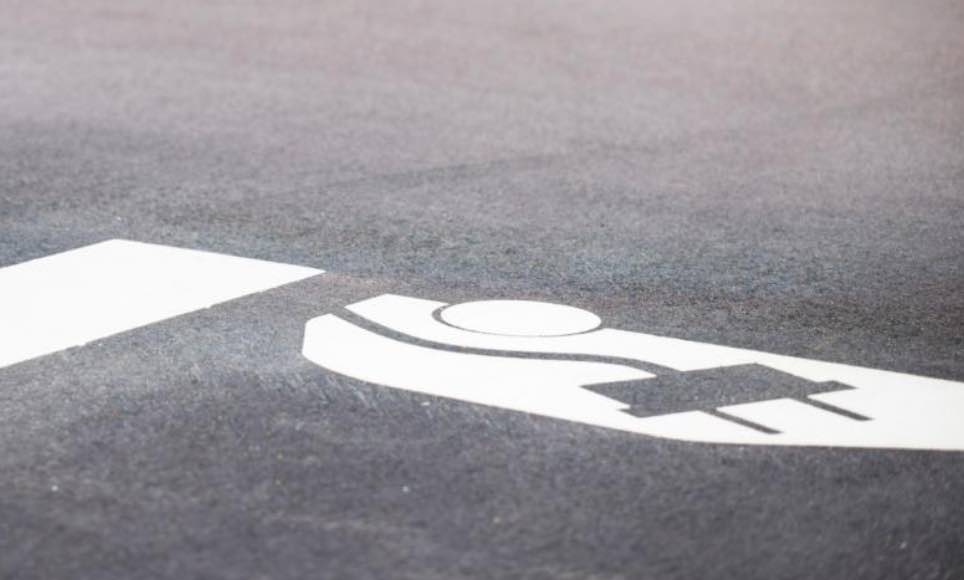 noticias maquinaria Husqvarna Construction se suma a la iniciativa de electrificación