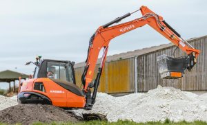 noticias maquinaria Kubota lanza su innovadora midiexcavadora KX085-5