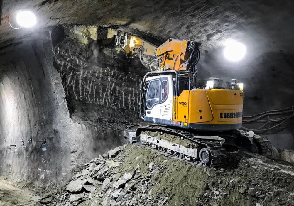 noticias maquinaria Nueva excavadora de orugas R 930 Tunnel de Liebherr