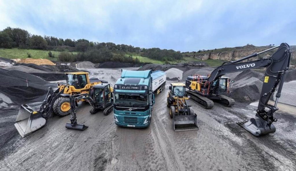 noticias maquinaria Volvo Construction Equipment se asocia con CRH