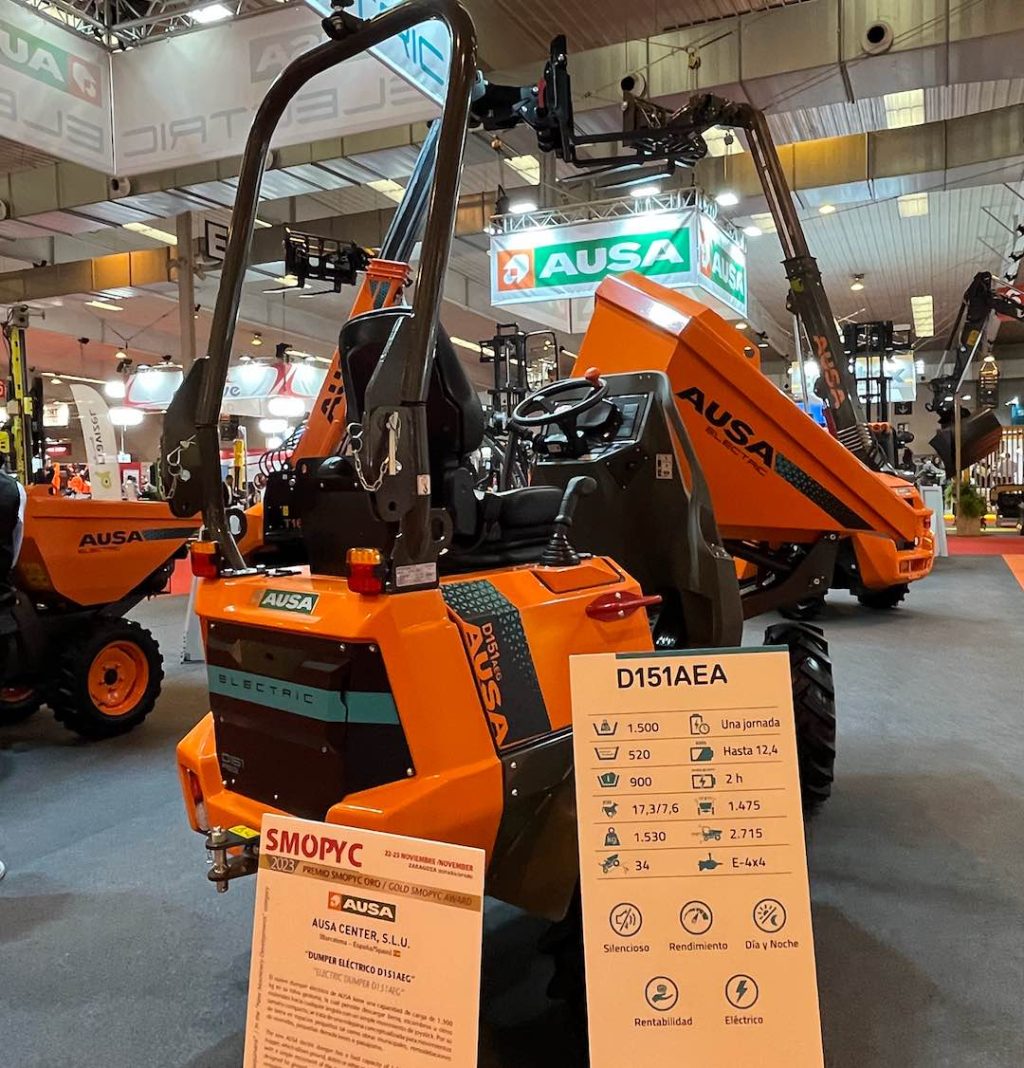 noticias maquinaria Ausa expone su premiado dumper eléctrico D151AEG